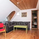 6 Person In * Blåvand